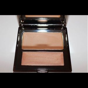 BECCA Lowlight Highlight Palette Poured